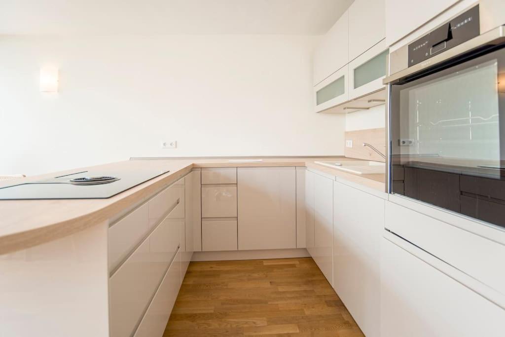 Modernes, Sonniges Appartement Im Herzen Von Duesseldorf エクステリア 写真