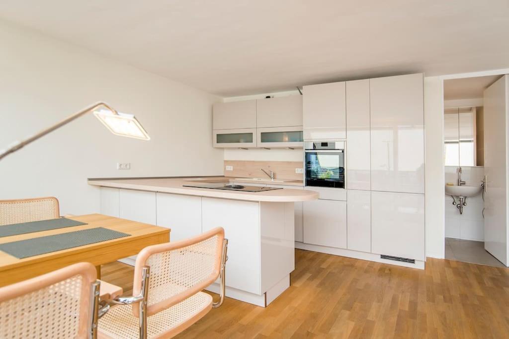 Modernes, Sonniges Appartement Im Herzen Von Duesseldorf エクステリア 写真